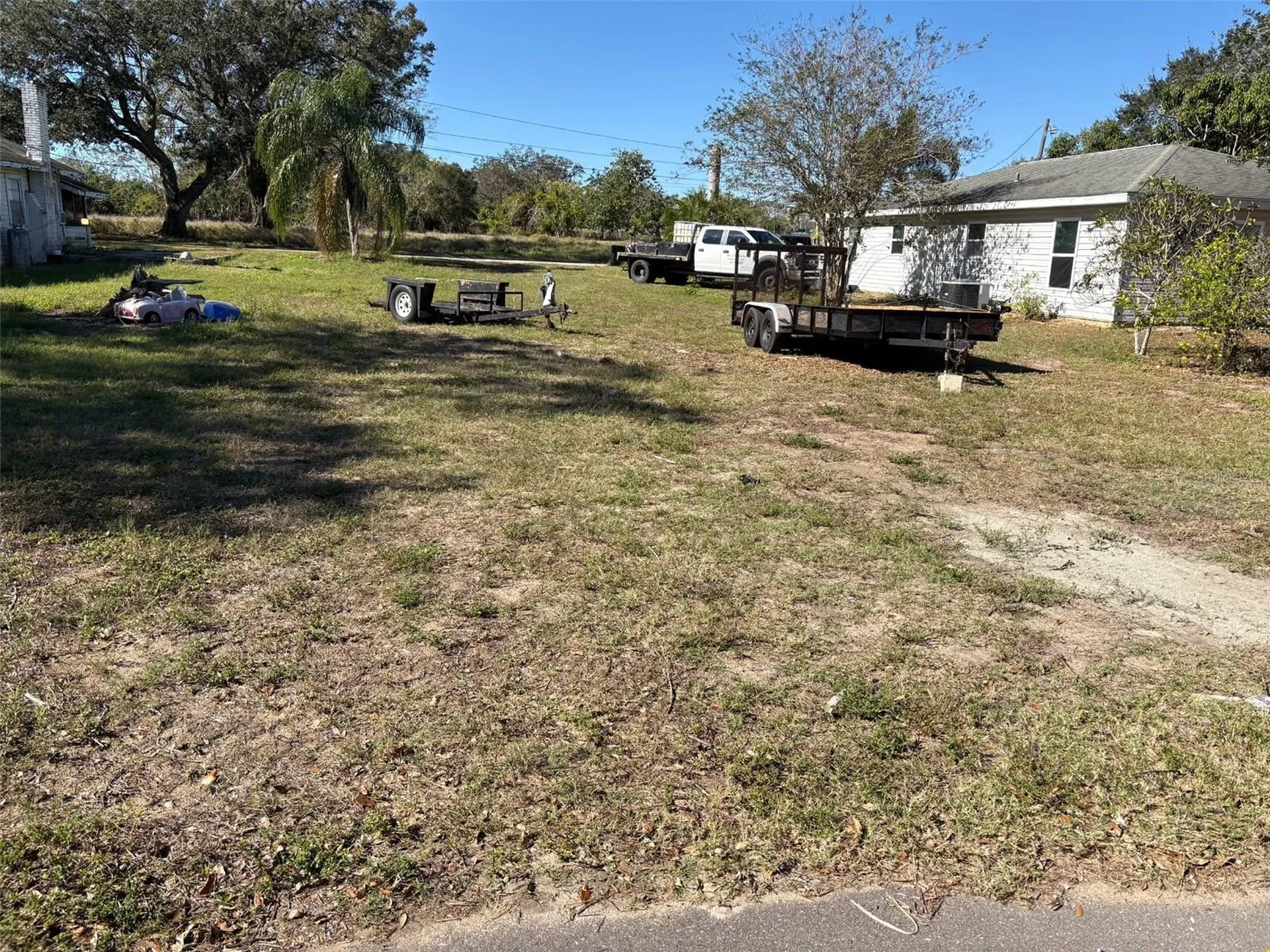 811 North Avenue Frostproof FL 33843