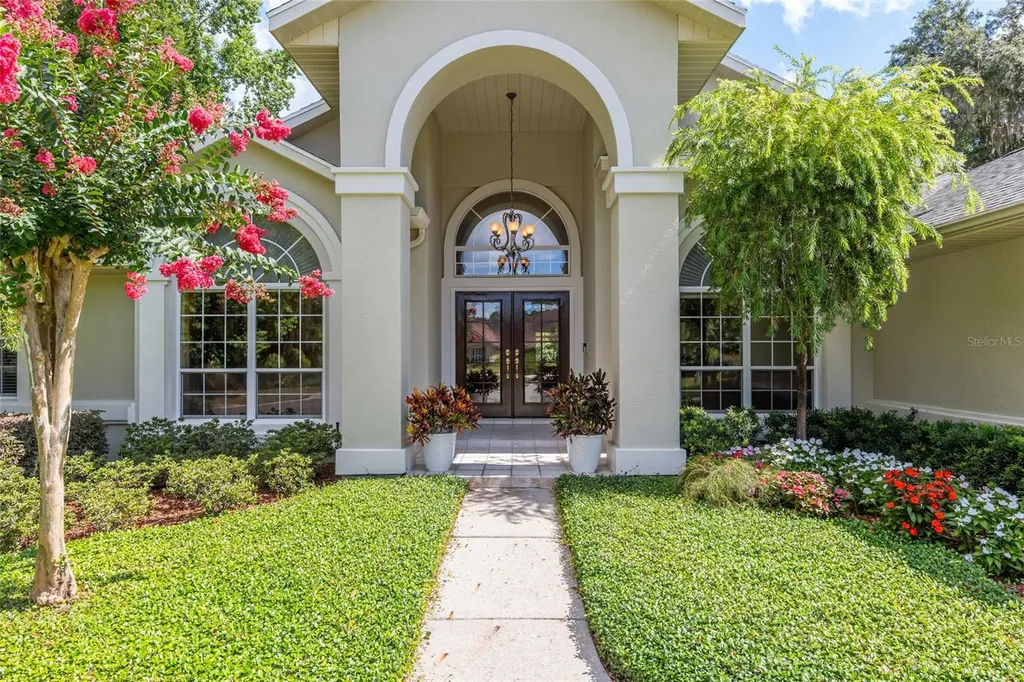2215 SE Spring Hill Court Ocala FL 34471