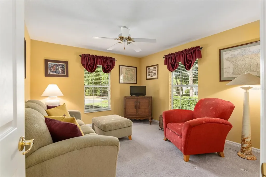 2215 SE Spring Hill Court Ocala FL 34471