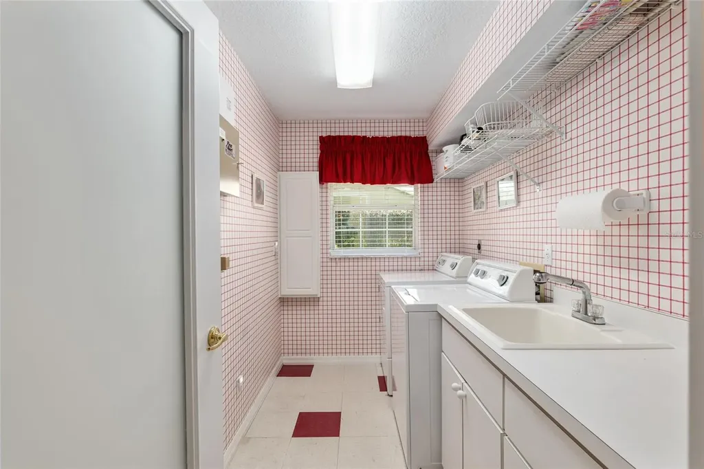 2215 SE Spring Hill Court Ocala FL 34471