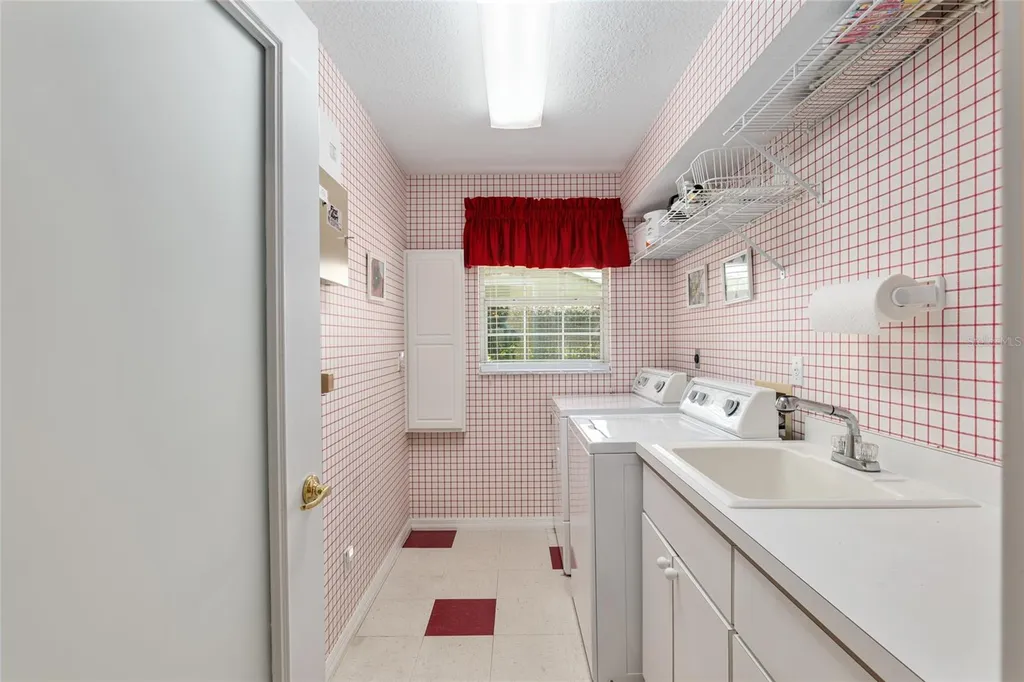 2215 SE Spring Hill Court Ocala FL 34471