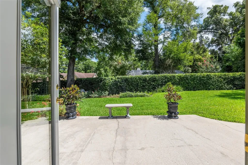 2215 SE Spring Hill Court Ocala FL 34471