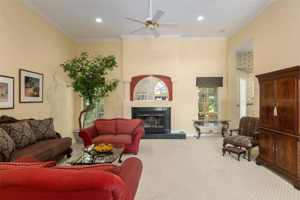 2215 SE Spring Hill Court Ocala FL 34471