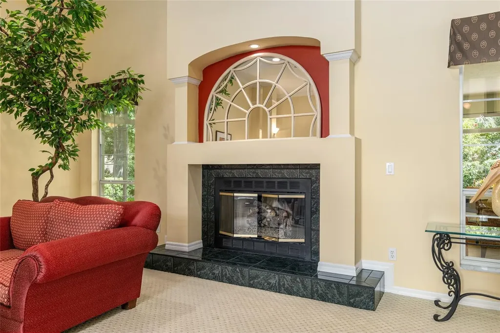 2215 SE Spring Hill Court Ocala FL 34471