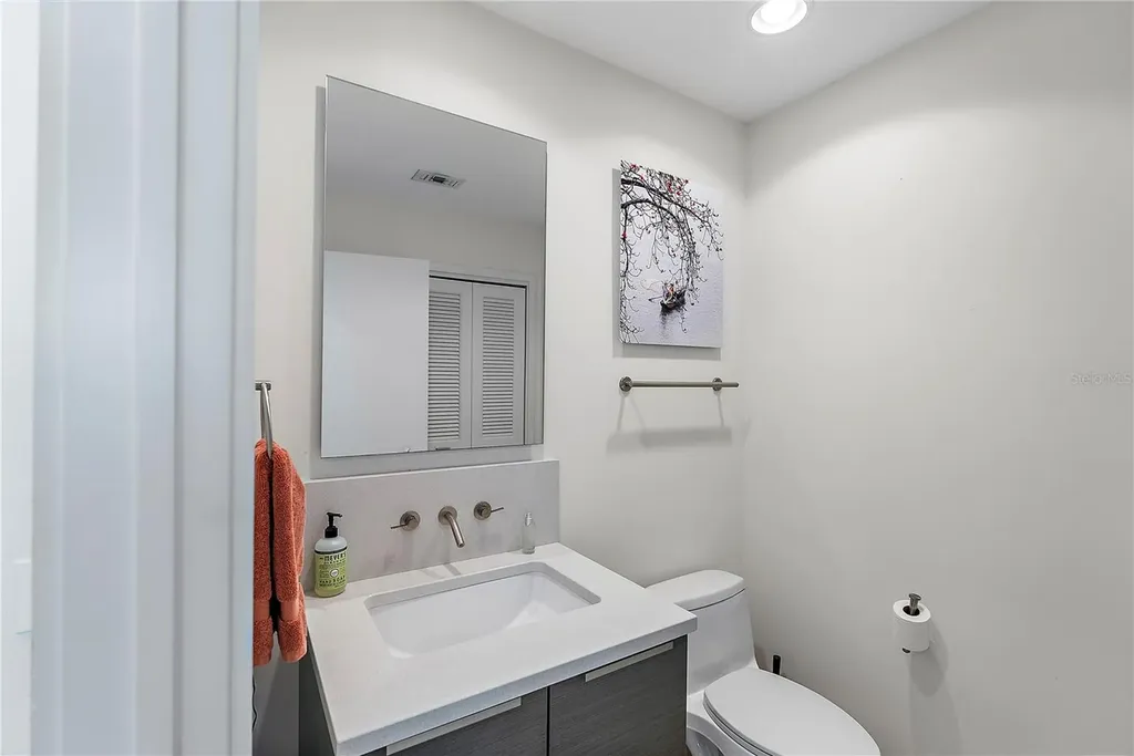 175 1st Street S St Petersburg FL 33701