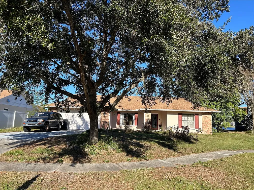 3205 Pleasant Lake Drive Tampa FL 33618