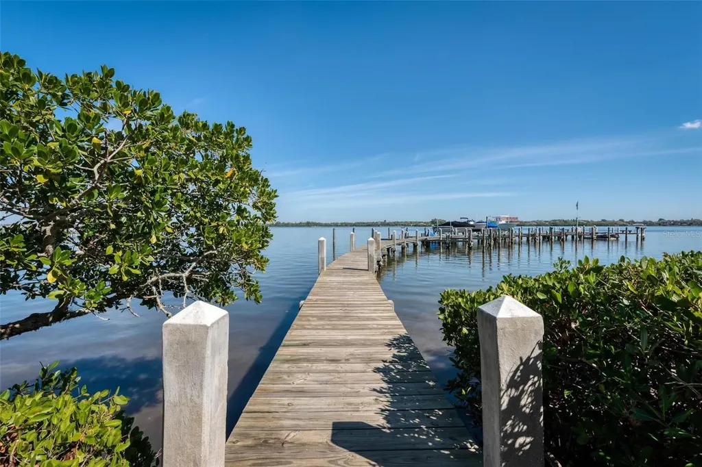 8773 Midnight Pass Road Sarasota FL 34242