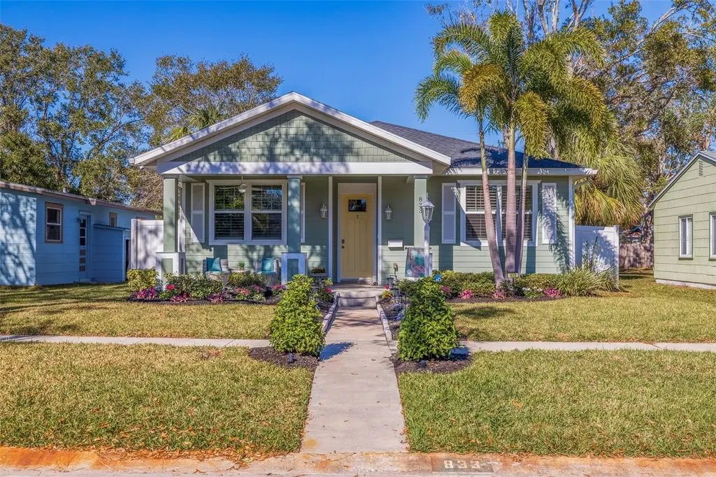 833 51st Avenue N St Petersburg FL 33703