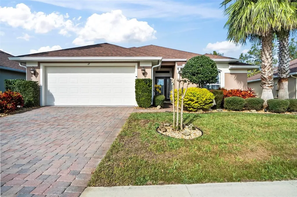 17 Arena Lake Drive Palm Coast FL 32137