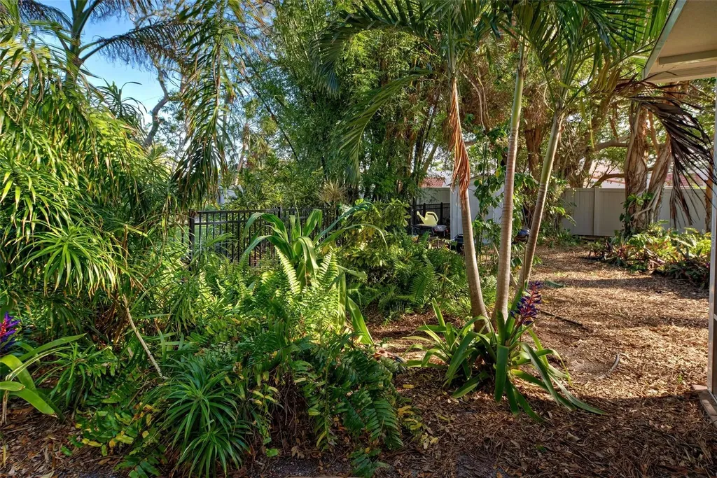 421 Riviera Street Venice FL 34285