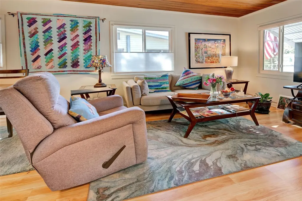 421 Riviera Street Venice FL 34285