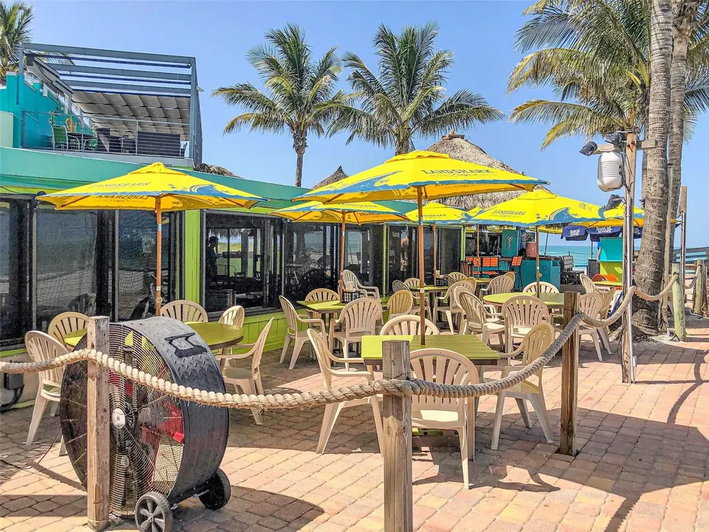 421 Riviera Street Venice FL 34285