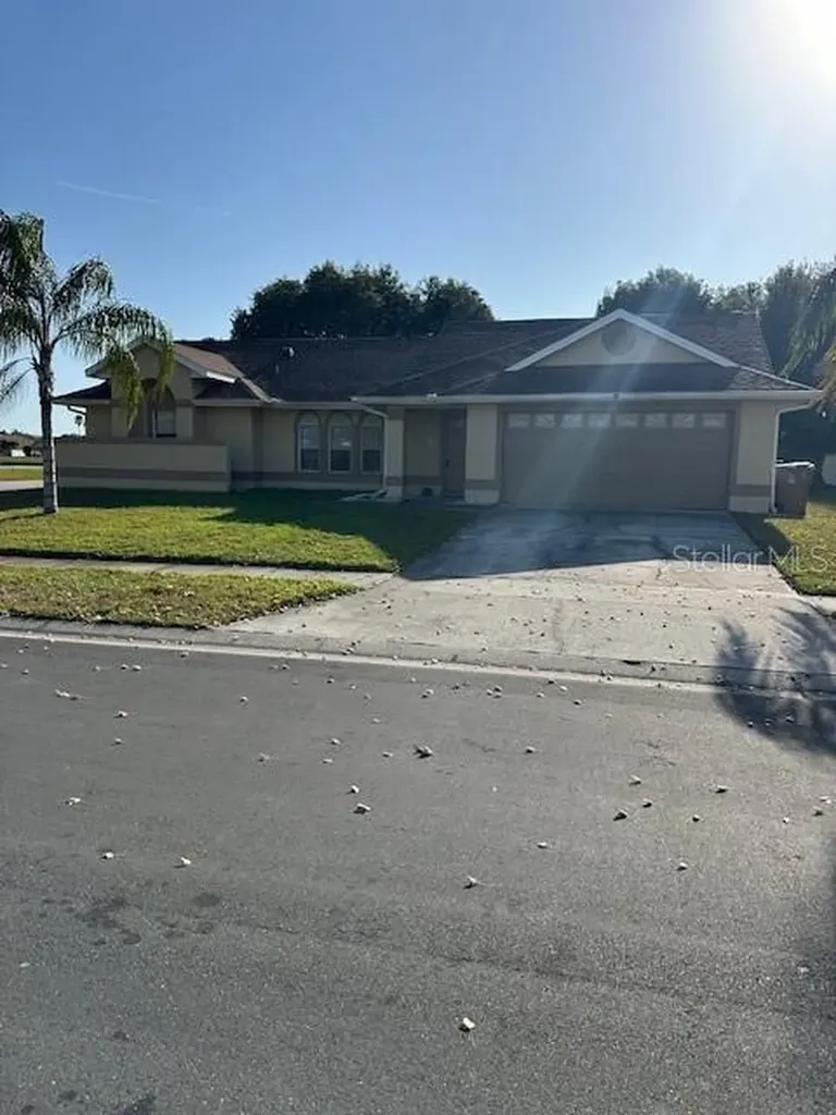 2723 Ashley Court Kissimmee FL 34743