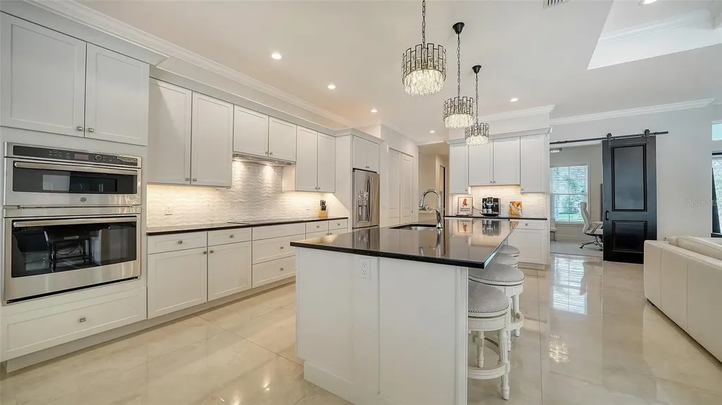 1115 Mallorca Drive Bradenton FL 34209