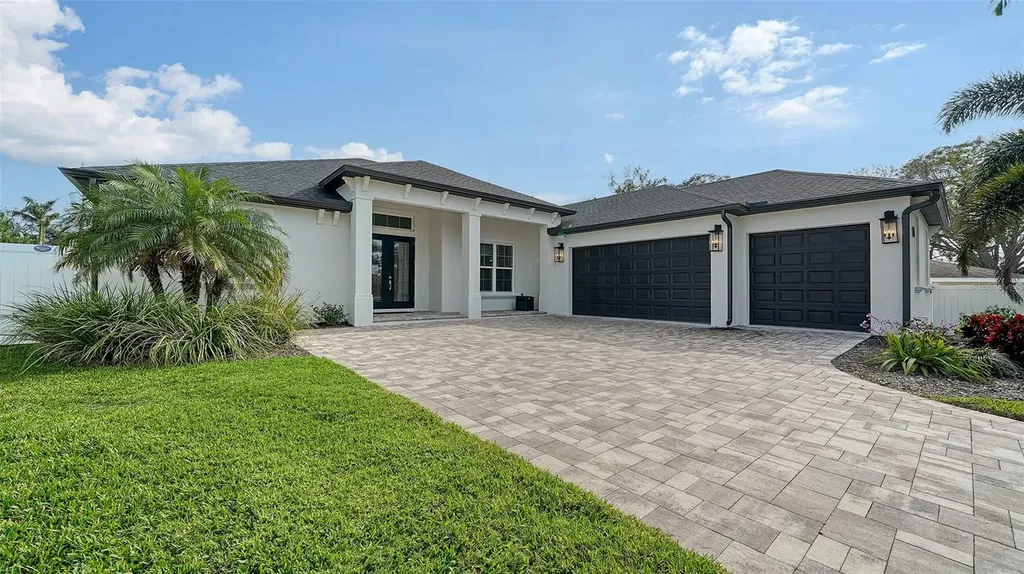 1115 Mallorca Drive Bradenton FL 34209