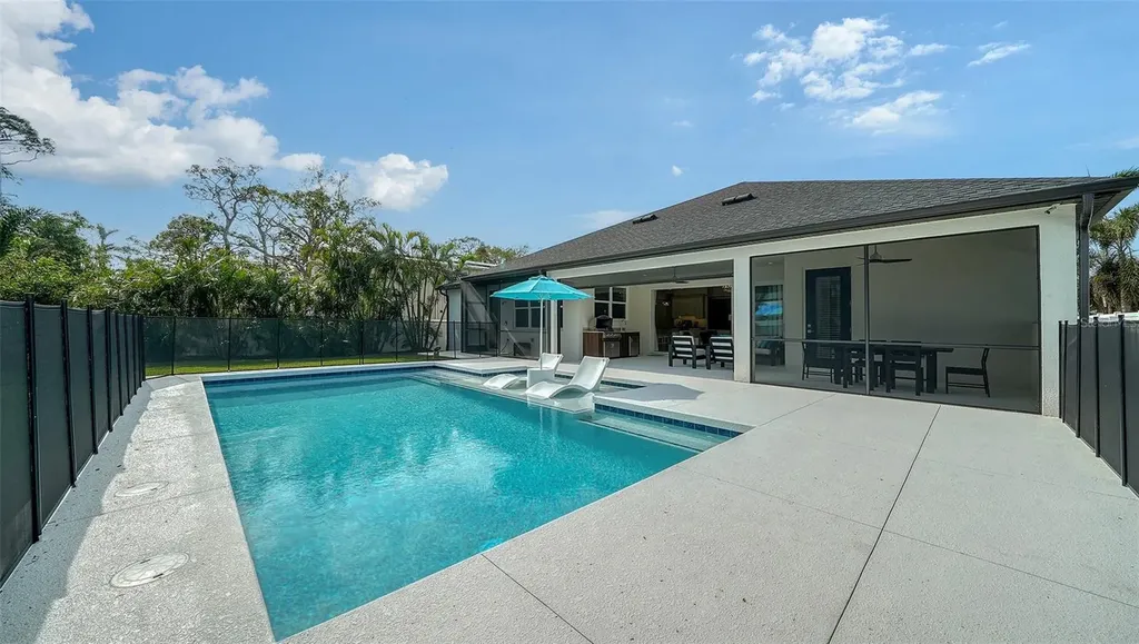 1115 Mallorca Drive Bradenton FL 34209
