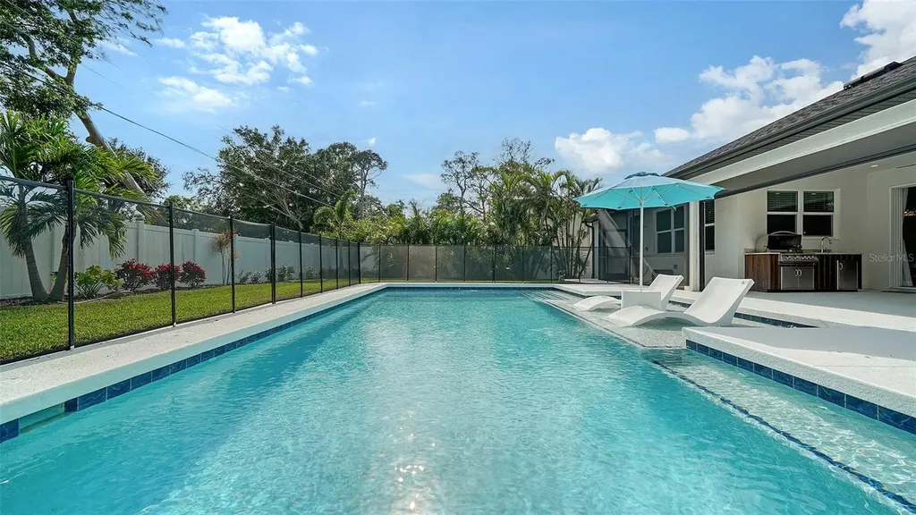 1115 Mallorca Drive Bradenton FL 34209