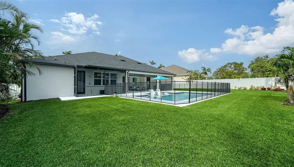 1115 Mallorca Drive Bradenton FL 34209