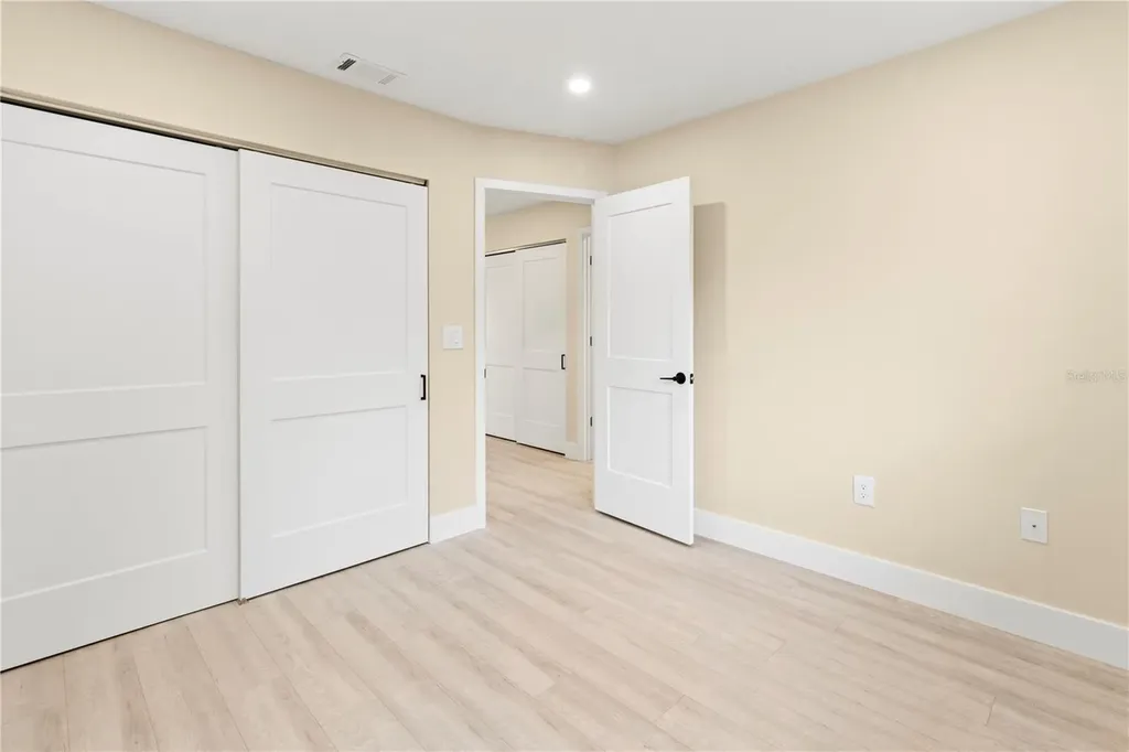 727 N Jefferson Avenue Sarasota FL 34237