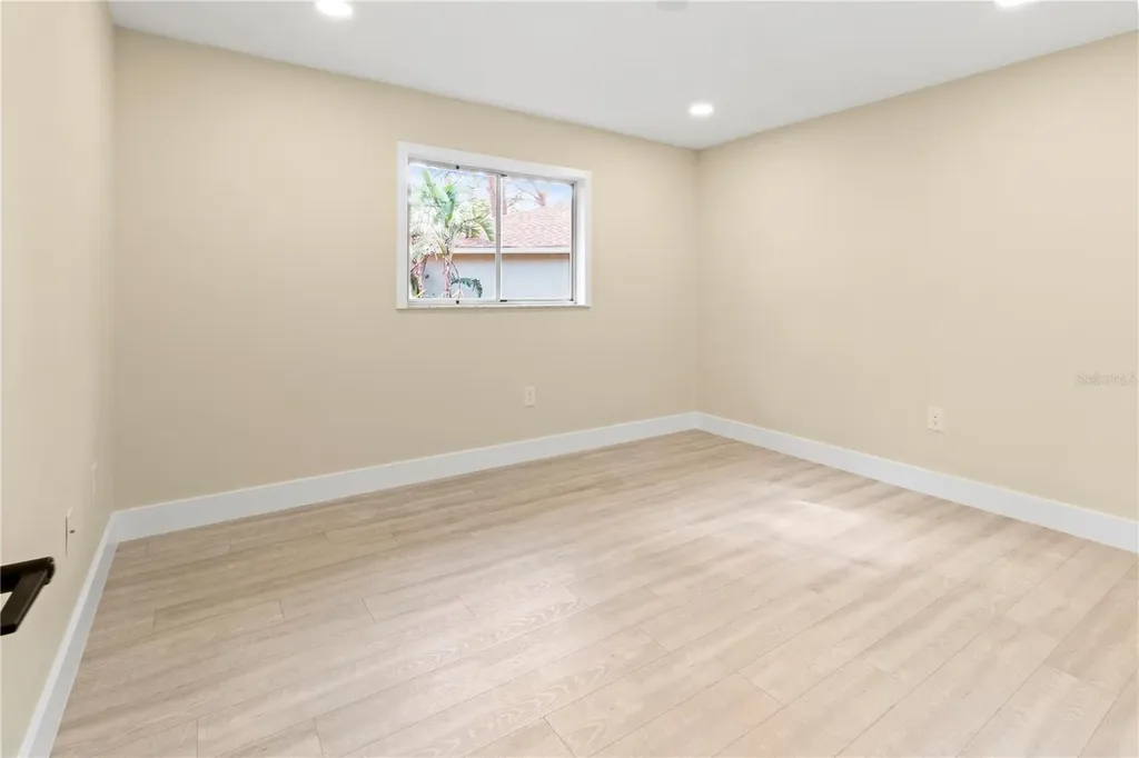 727 N Jefferson Avenue Sarasota FL 34237