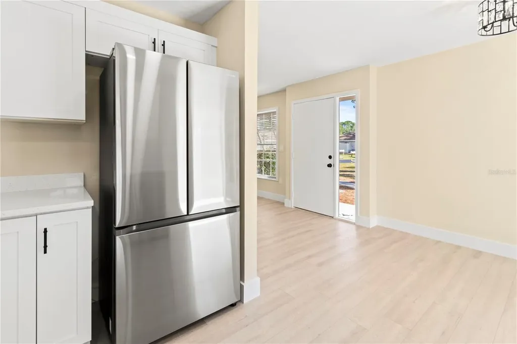 727 N Jefferson Avenue Sarasota FL 34237