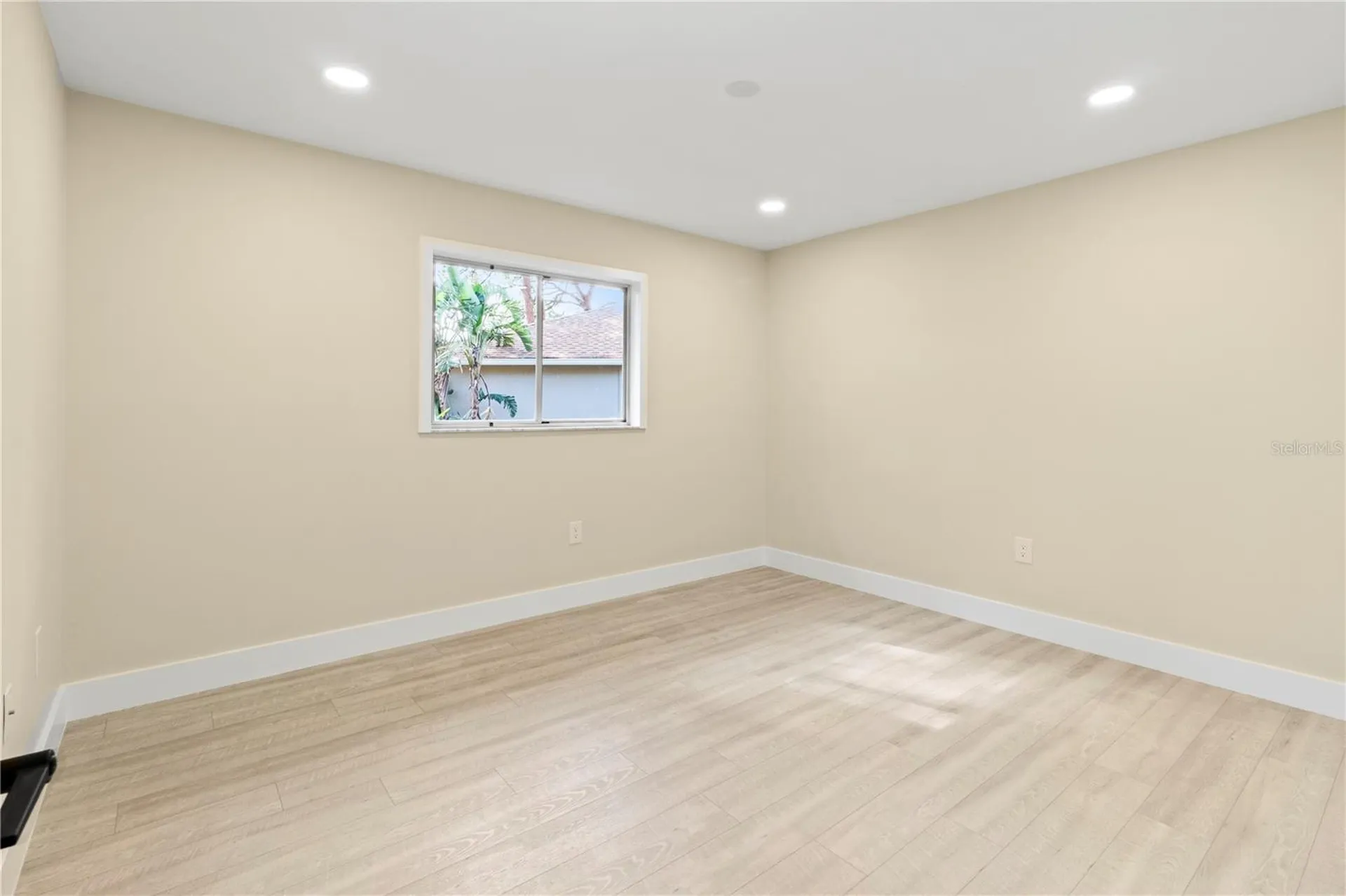 727 N Jefferson Avenue Sarasota FL 34237