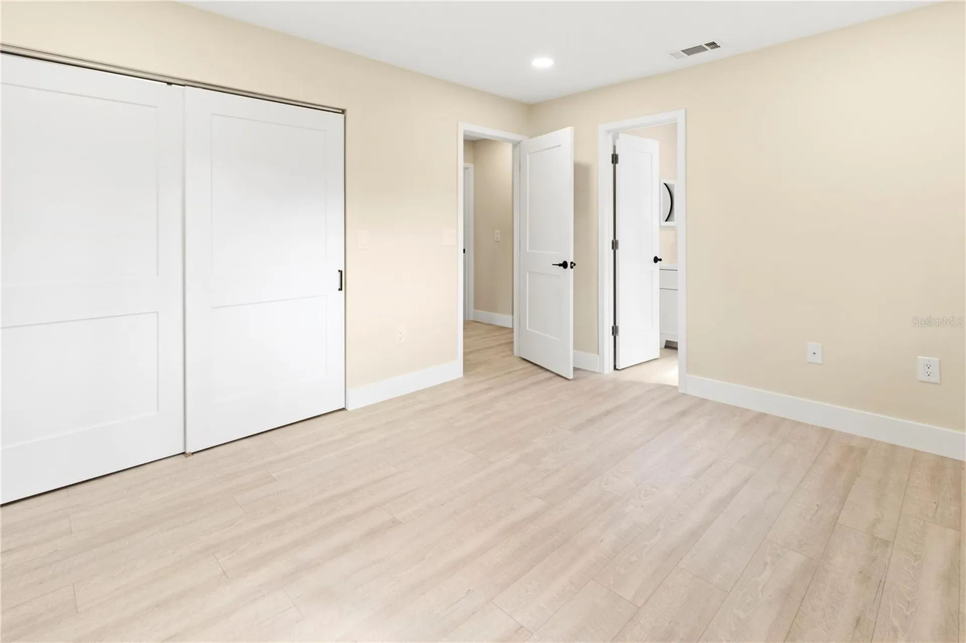 727 N Jefferson Avenue Sarasota FL 34237