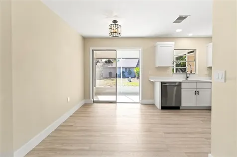 727 N Jefferson Avenue Sarasota FL 34237