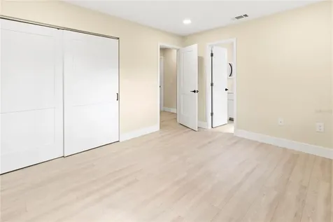727 N Jefferson Avenue Sarasota FL 34237