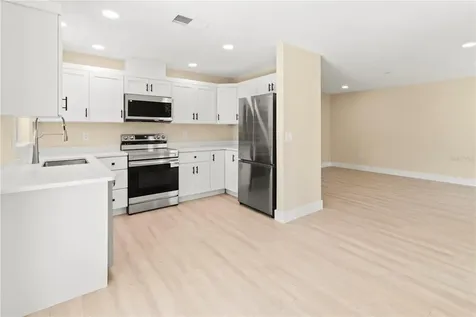 727 N Jefferson Avenue Sarasota FL 34237
