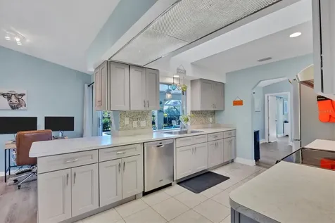 7510 Kenway Street Englewood FL 34224