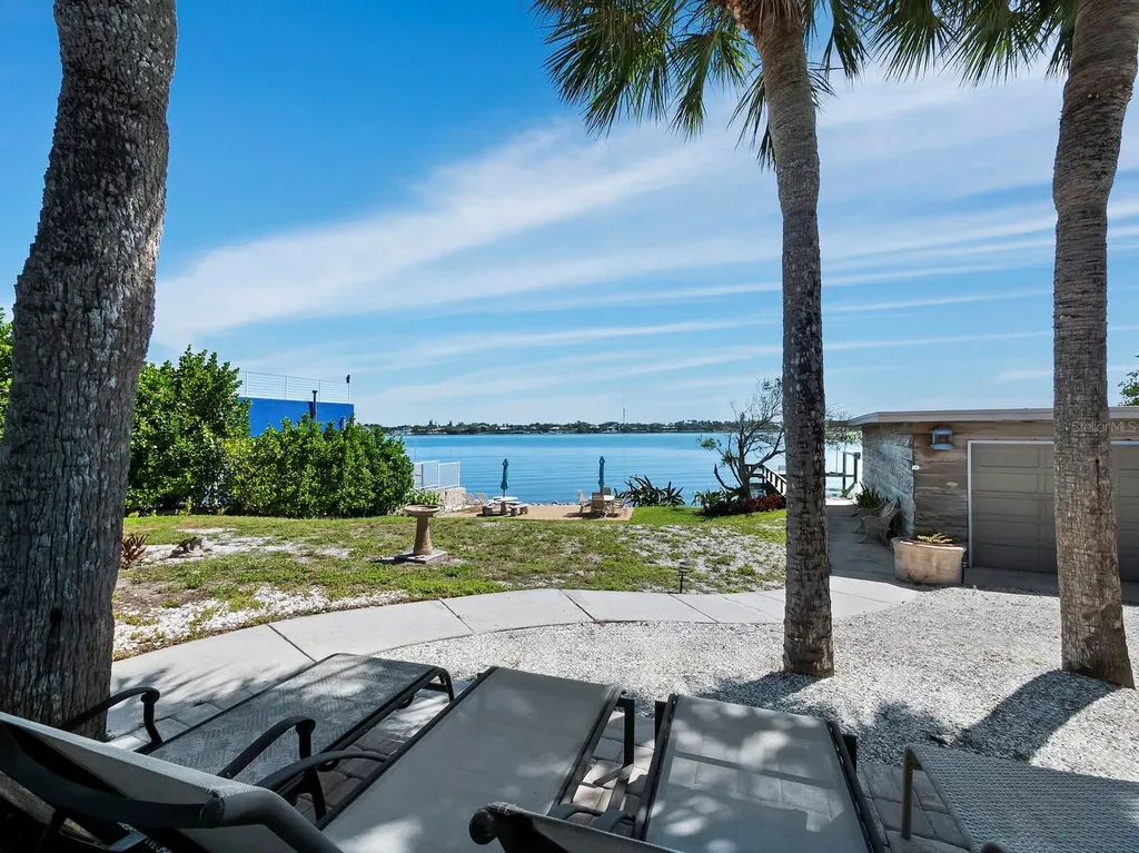1620 Casey Key Road Nokomis FL 34275