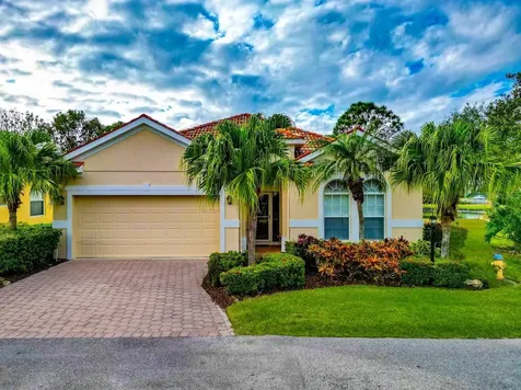 7708 31ST Street E Sarasota FL 34243