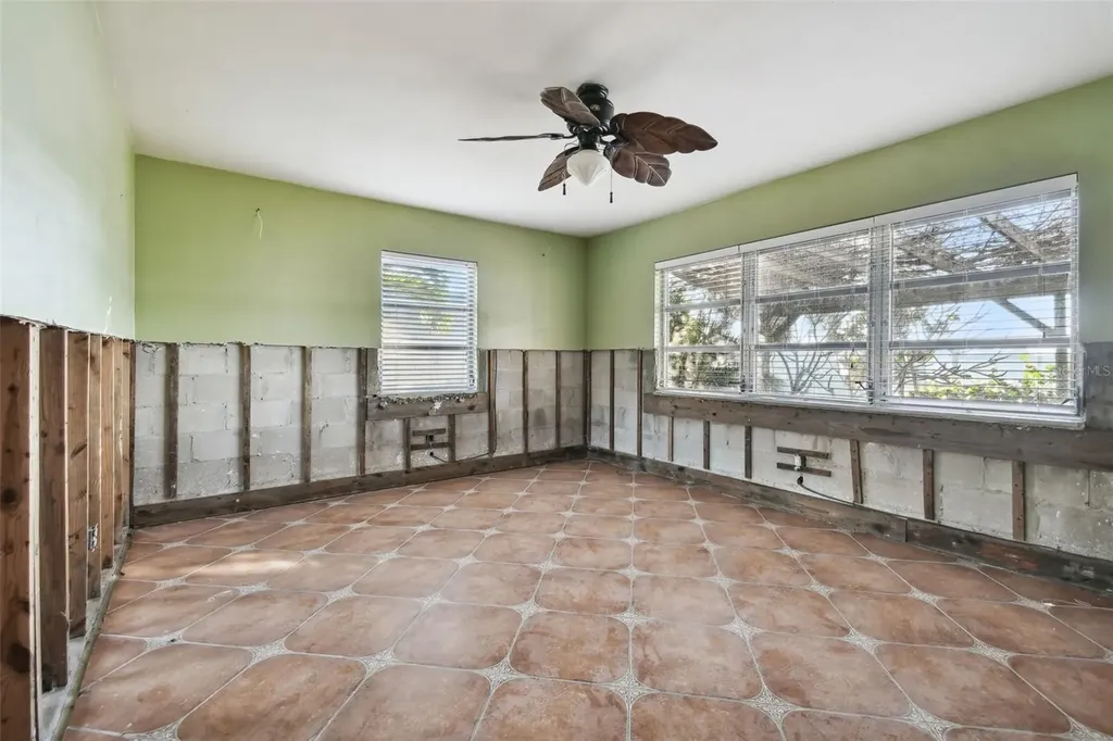 1836 Venetian Point Drive Clearwater FL 33755