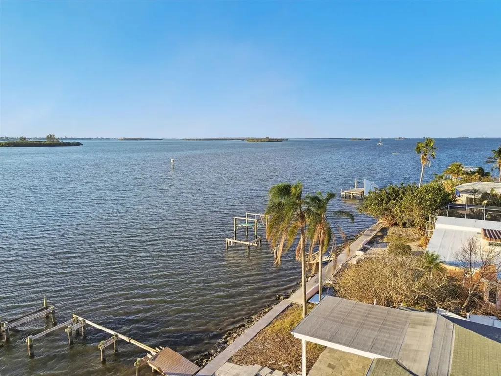 1836 Venetian Point Drive Clearwater FL 33755