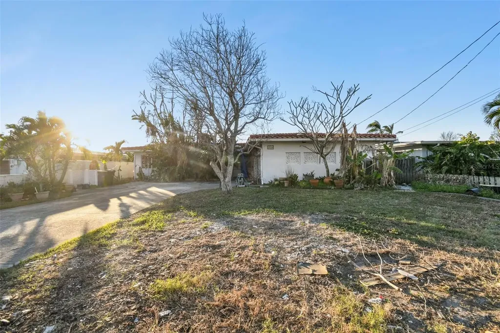 1836 Venetian Point Drive Clearwater FL 33755