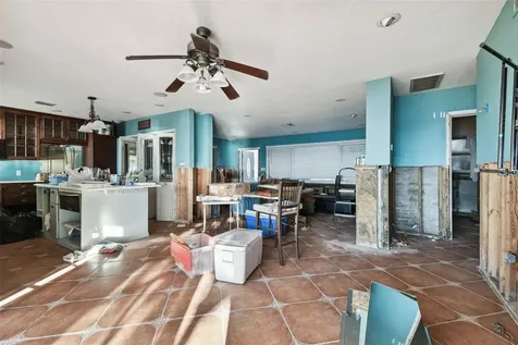 1836 Venetian Point Drive Clearwater FL 33755