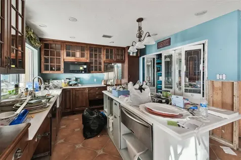 1836 Venetian Point Drive Clearwater FL 33755