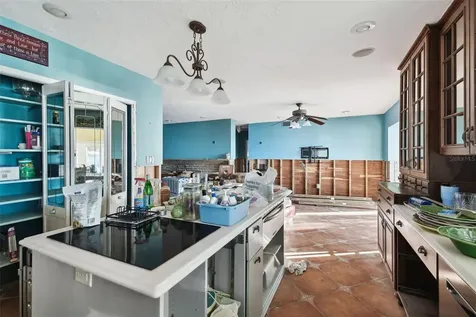 1836 Venetian Point Drive Clearwater FL 33755