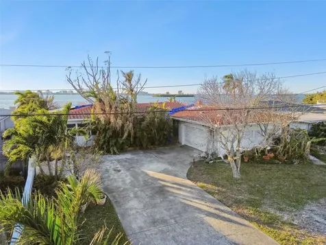 1836 Venetian Point Drive Clearwater FL 33755