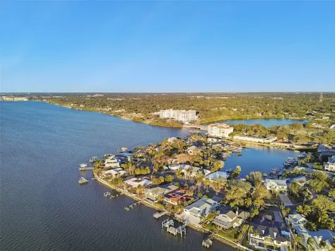 1836 Venetian Point Drive Clearwater FL 33755