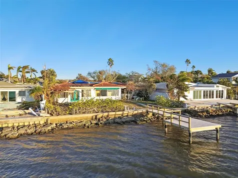 1836 Venetian Point Drive Clearwater FL 33755