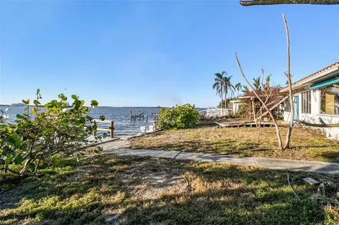 1836 Venetian Point Drive Clearwater FL 33755