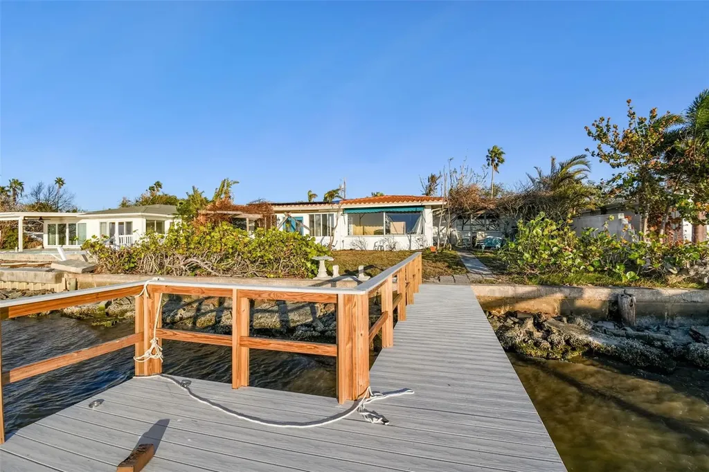 1836 Venetian Point Drive Clearwater FL 33755