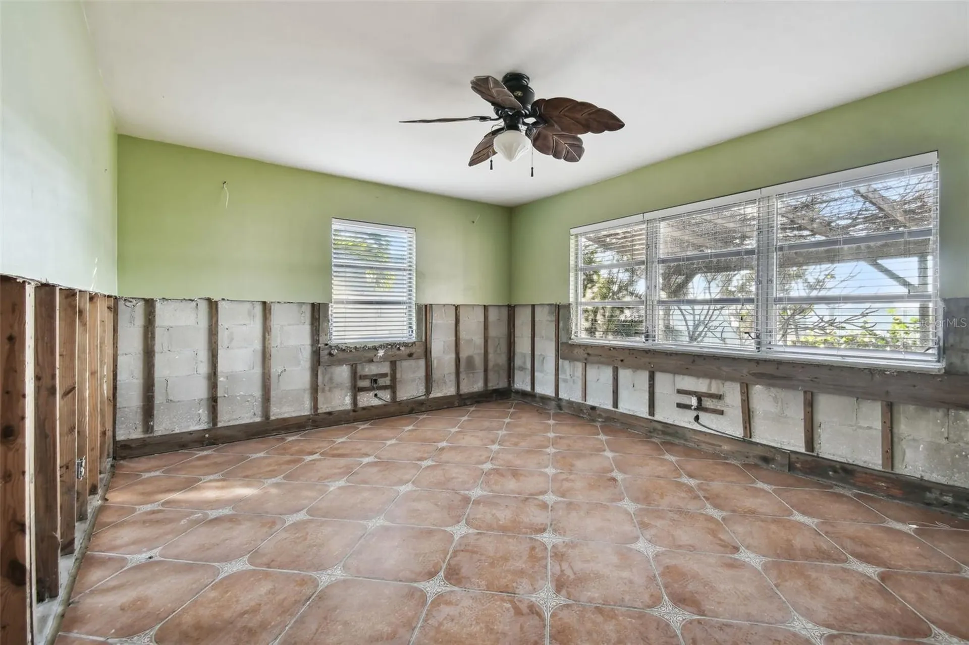 1836 Venetian Point Drive Clearwater FL 33755
