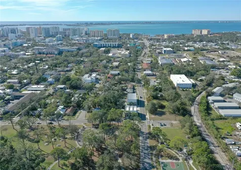 1744 10th Street Sarasota FL 34236
