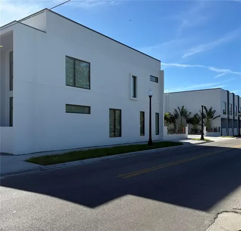 1744 10th Street Sarasota FL 34236
