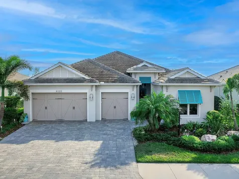 8253 Grande Shores Drive Sarasota FL 34240