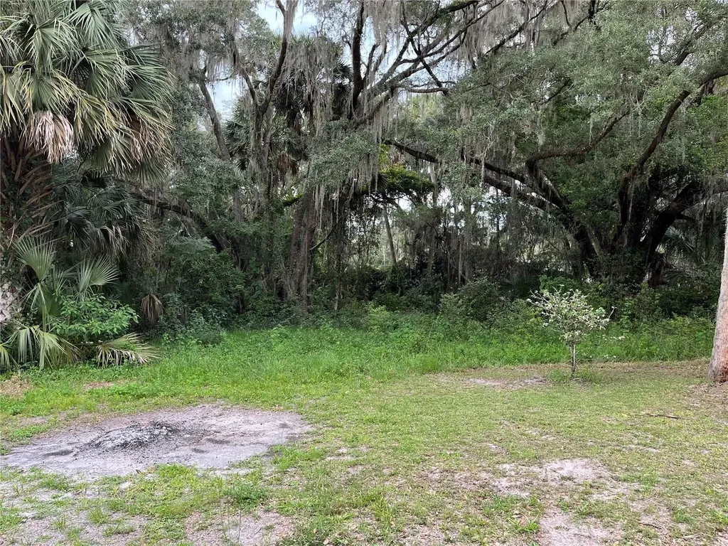 183RD Avenue Hawthorne FL 32640