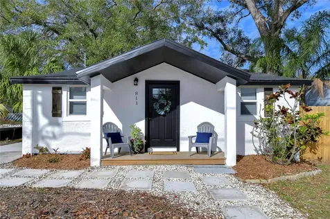 811 W Hiawatha Street Tampa FL 33604